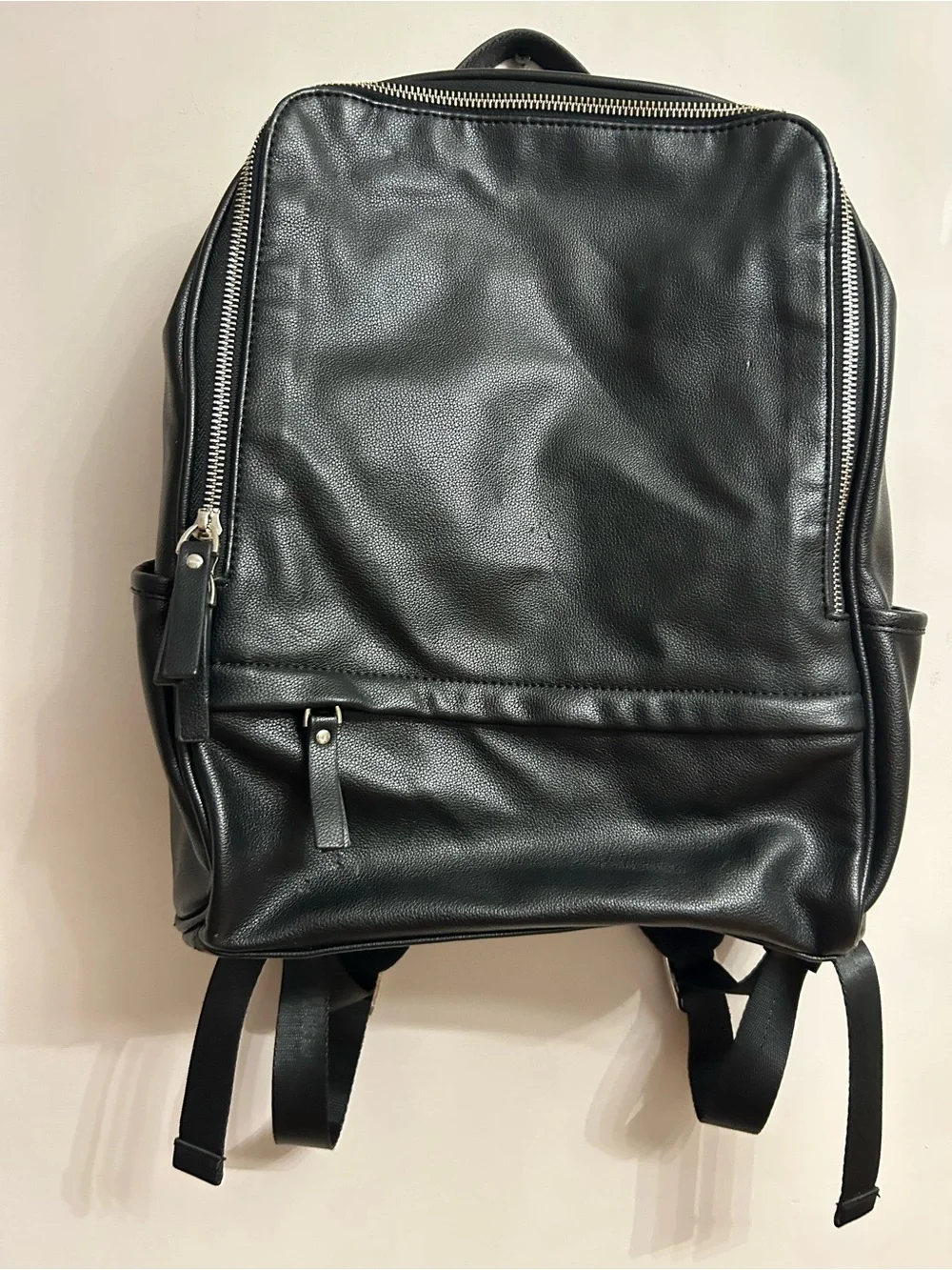Unisex Black Leather Backpack - Sleek Urban Carry